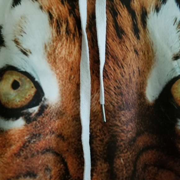 Mens Tiger hoodie - Picture 4 of 8